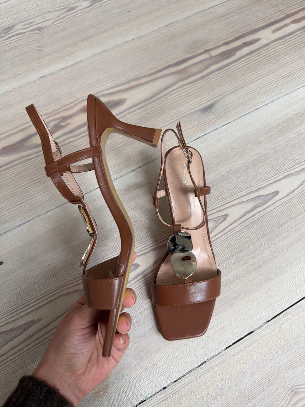 Spania heels with silver details – Brown