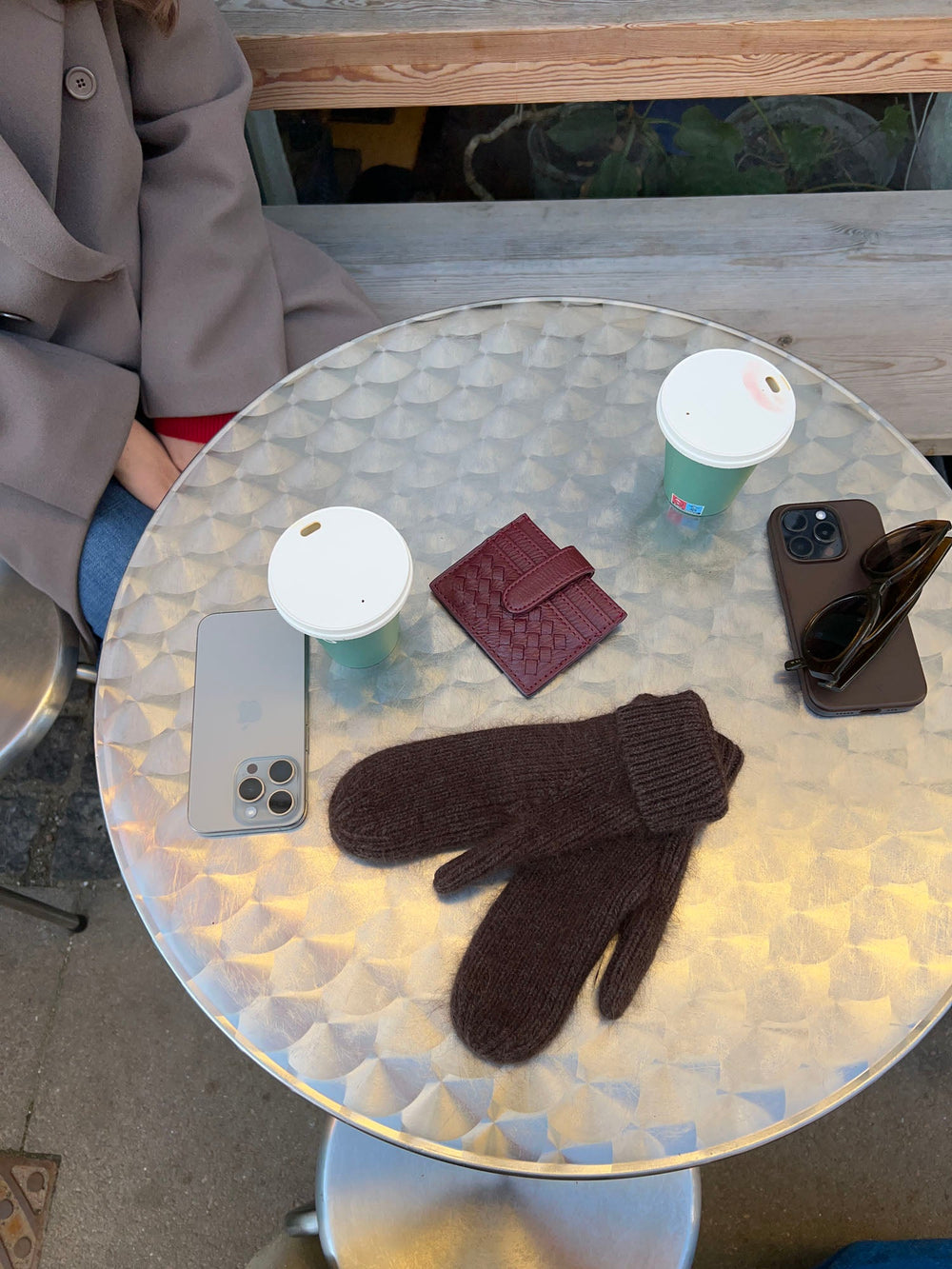 Fluffy mittens - Brown
