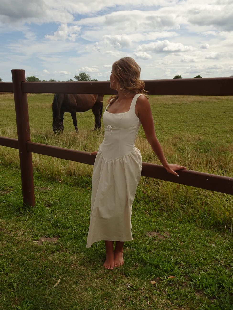 Solia linen dress – Beige
