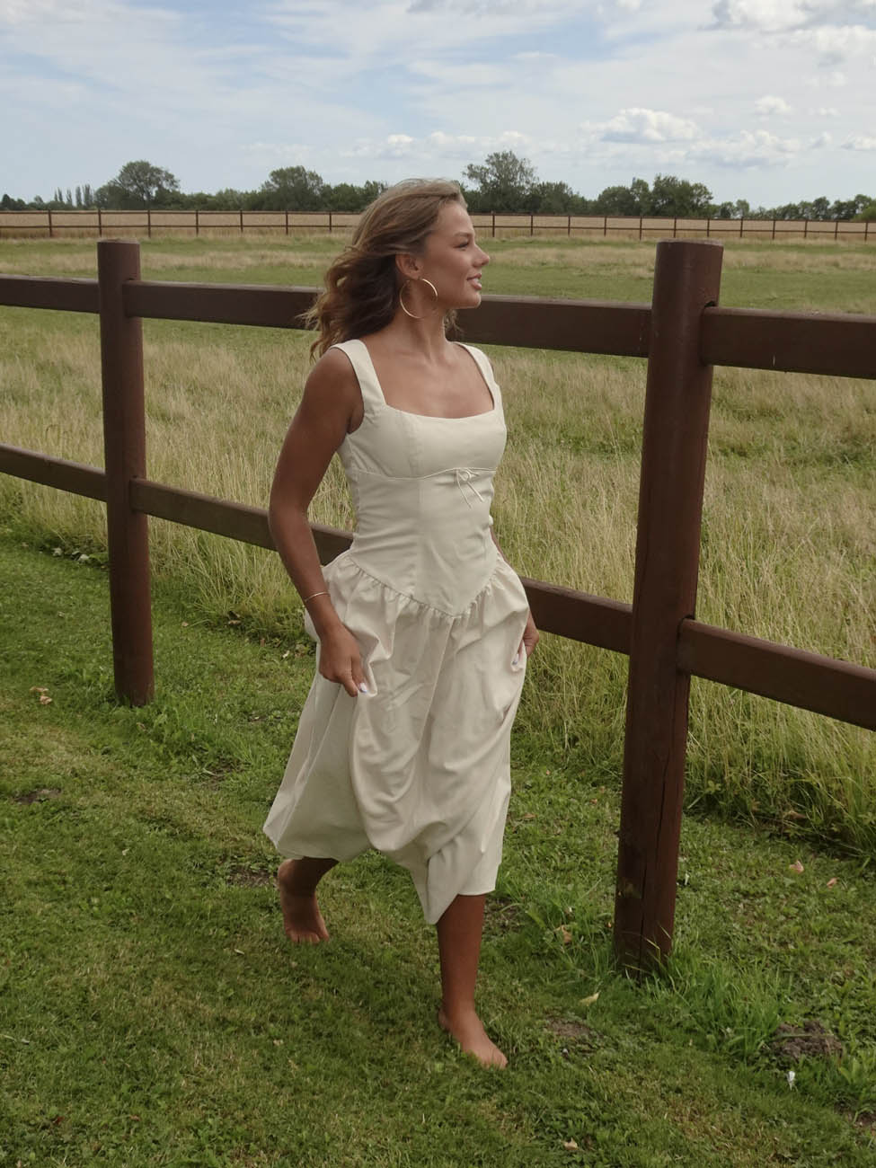 Solia linen dress – Beige