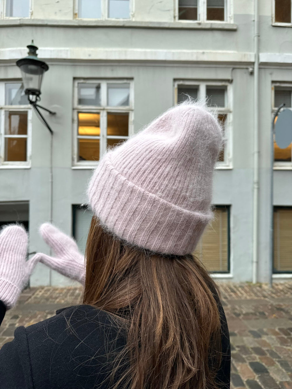 Fluffy beanie - Light pink