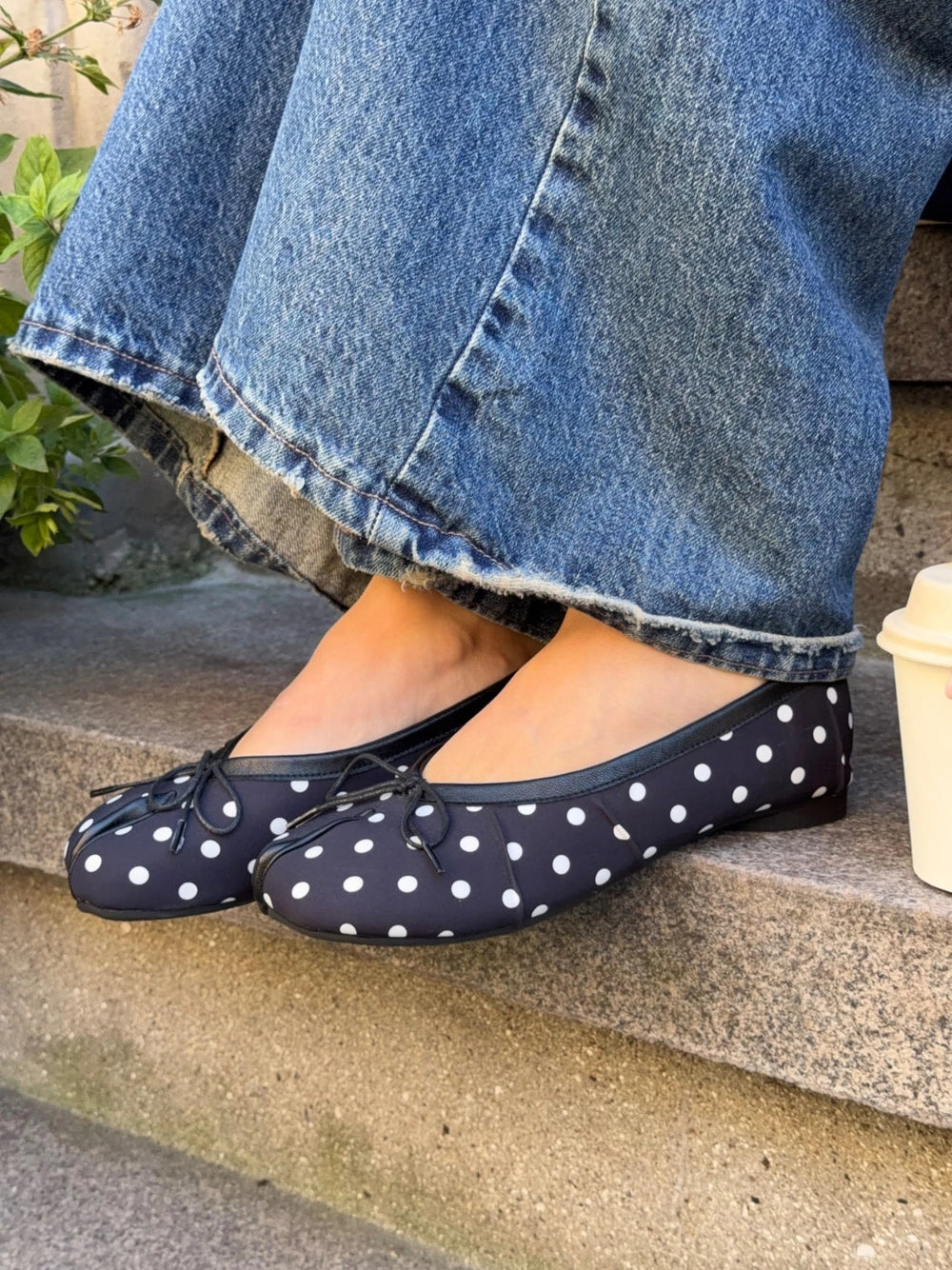 Tovea split toe ballerina with polka dots - Black/White