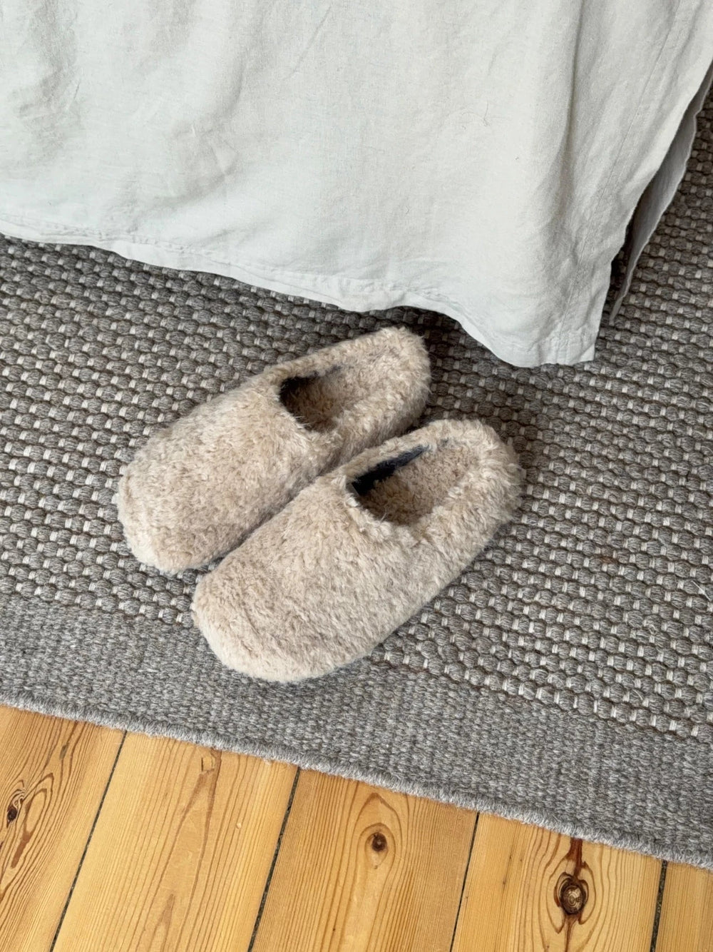 Brina slippers - Beige