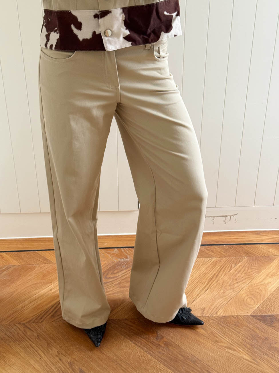 Scandivv jeans with cow print - Beige