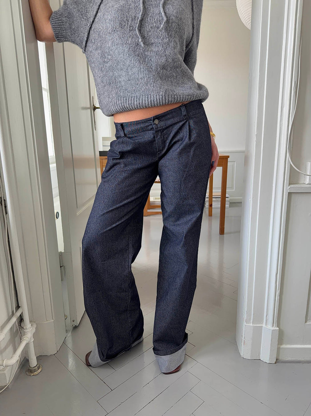 Demi jeans with folded cuffs - Dark denim