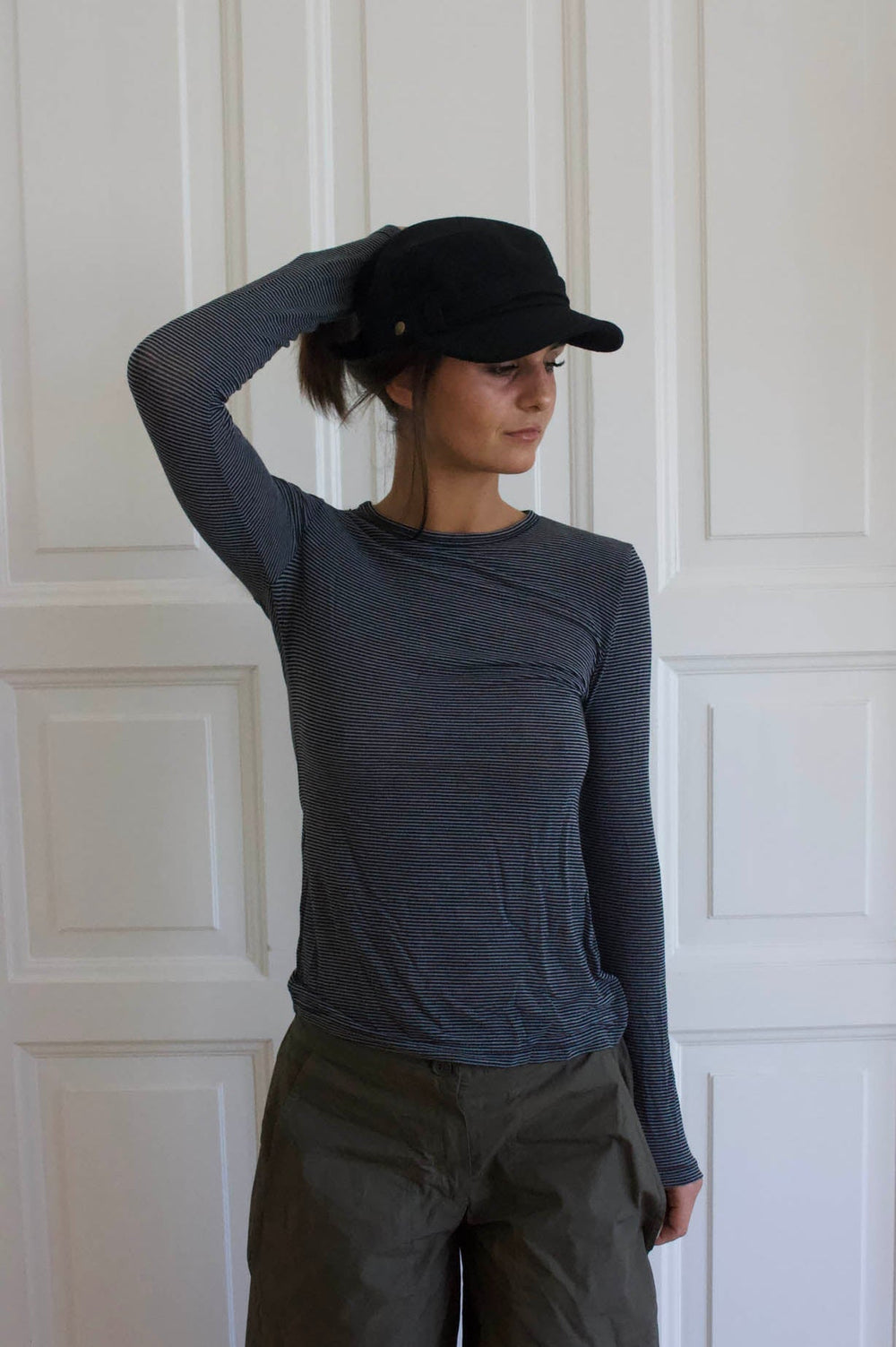 Myra cap with details  - Black