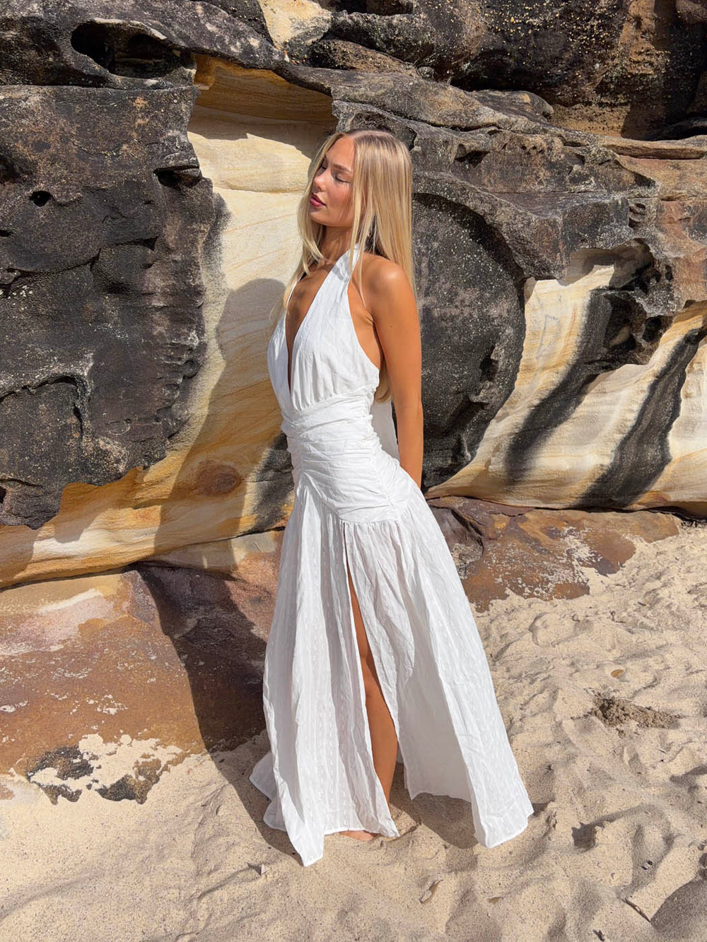 Cassy dress with open back - White