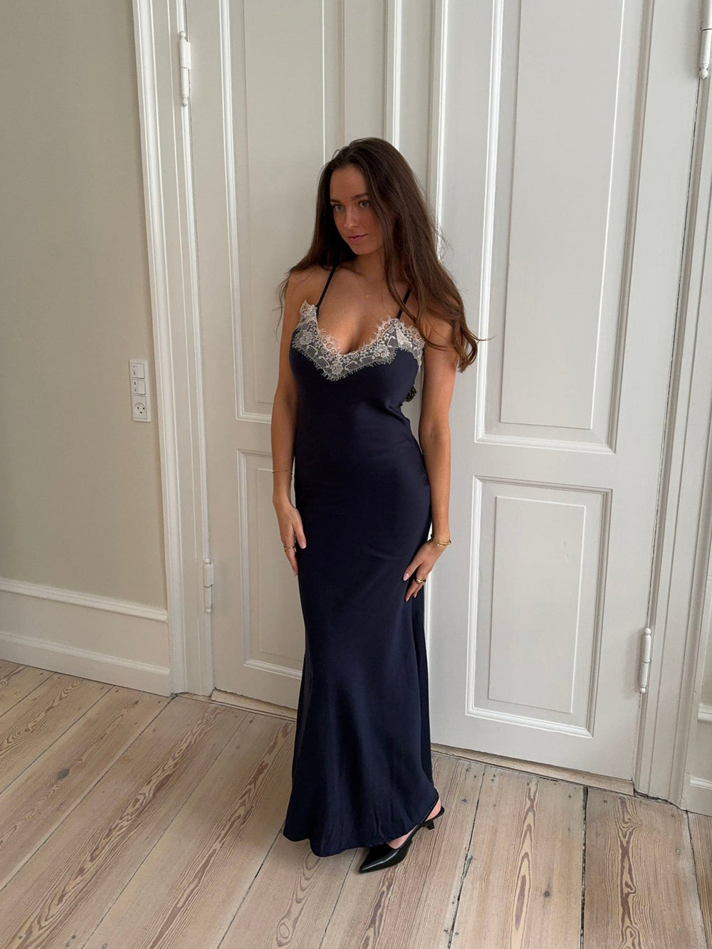 Tena dress with lace details - Navy/white