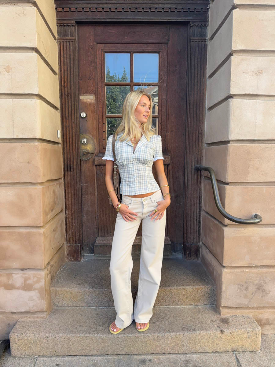 Emmaline low waisted jeans – Light Beige