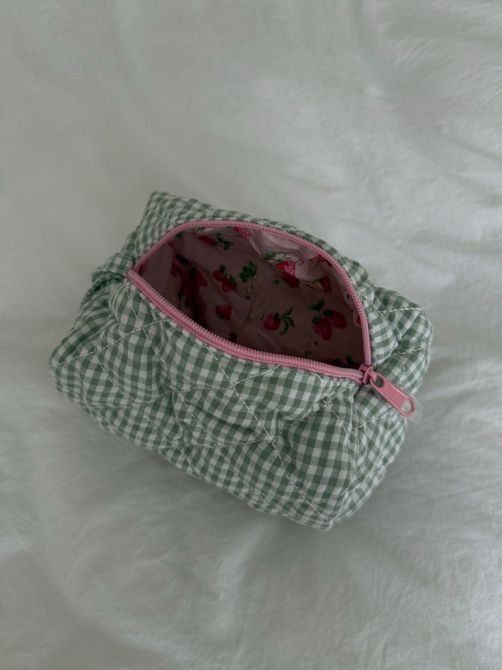 Honey small toiletry bag – White/green checkers