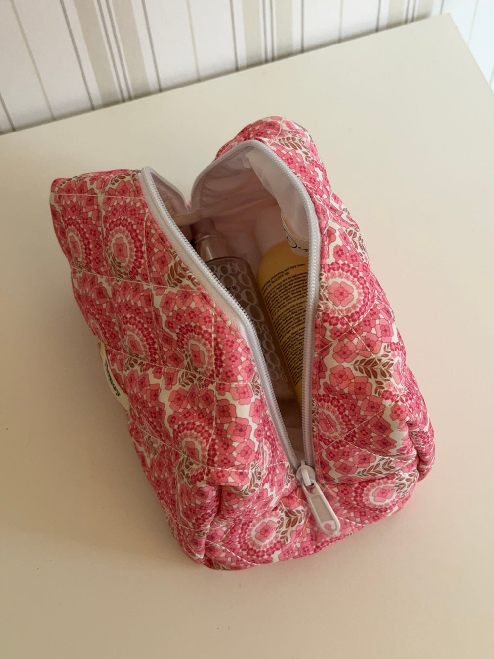 Honey small toiletry bag – Pink with print