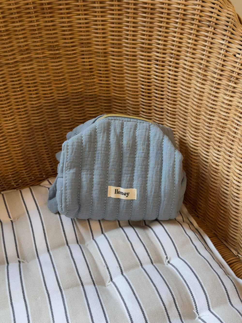 Honey small toiletry bag – Dusty blue