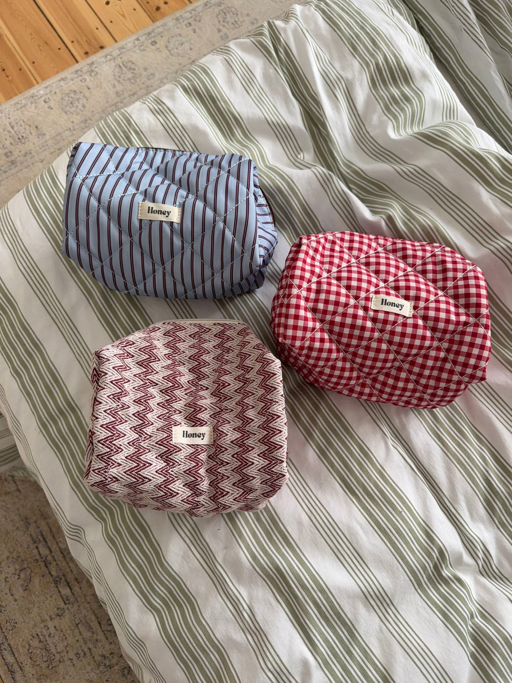 Honey small toiletry bag with pattern - Beige/red