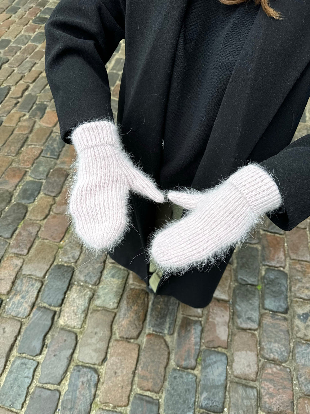 Fluffy mittens - Light pink