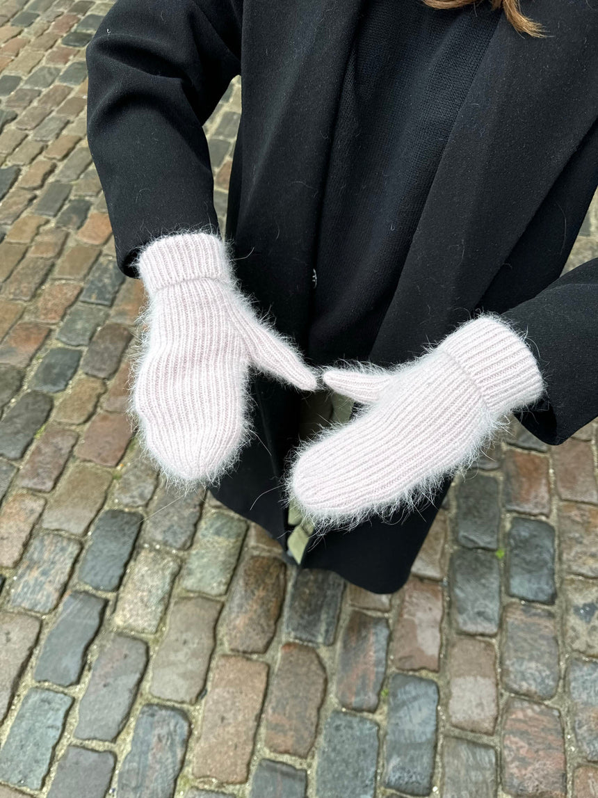 Fluffy mittens - Light pink