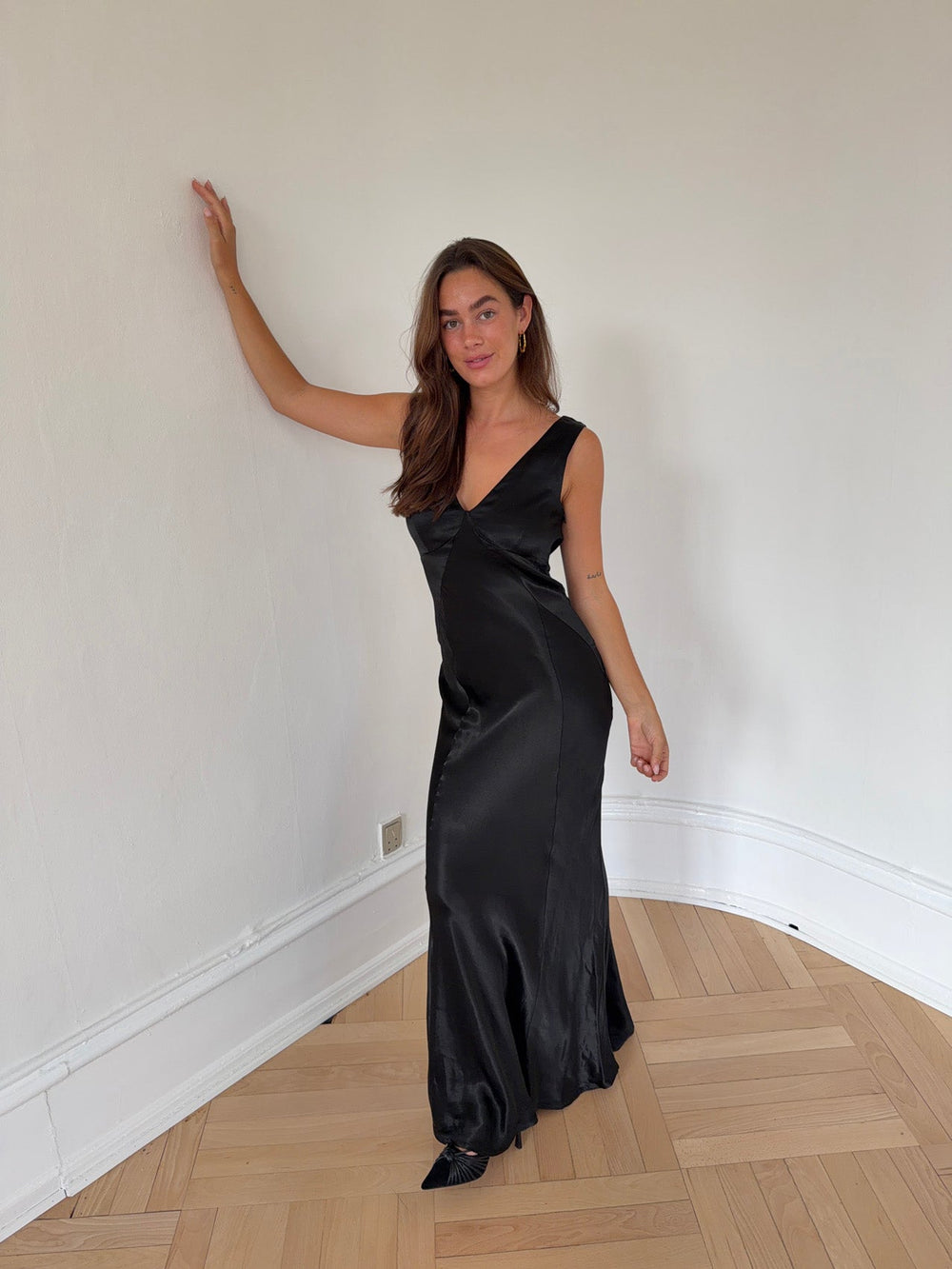 Miana maxi satin dress - Black