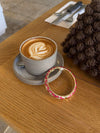 Arna bracelet with pattern – Pink/gold