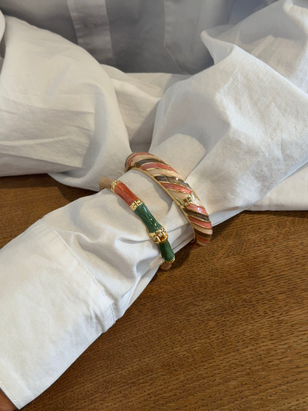 Sola bracelet with stripes – Green/off white/brown/gold