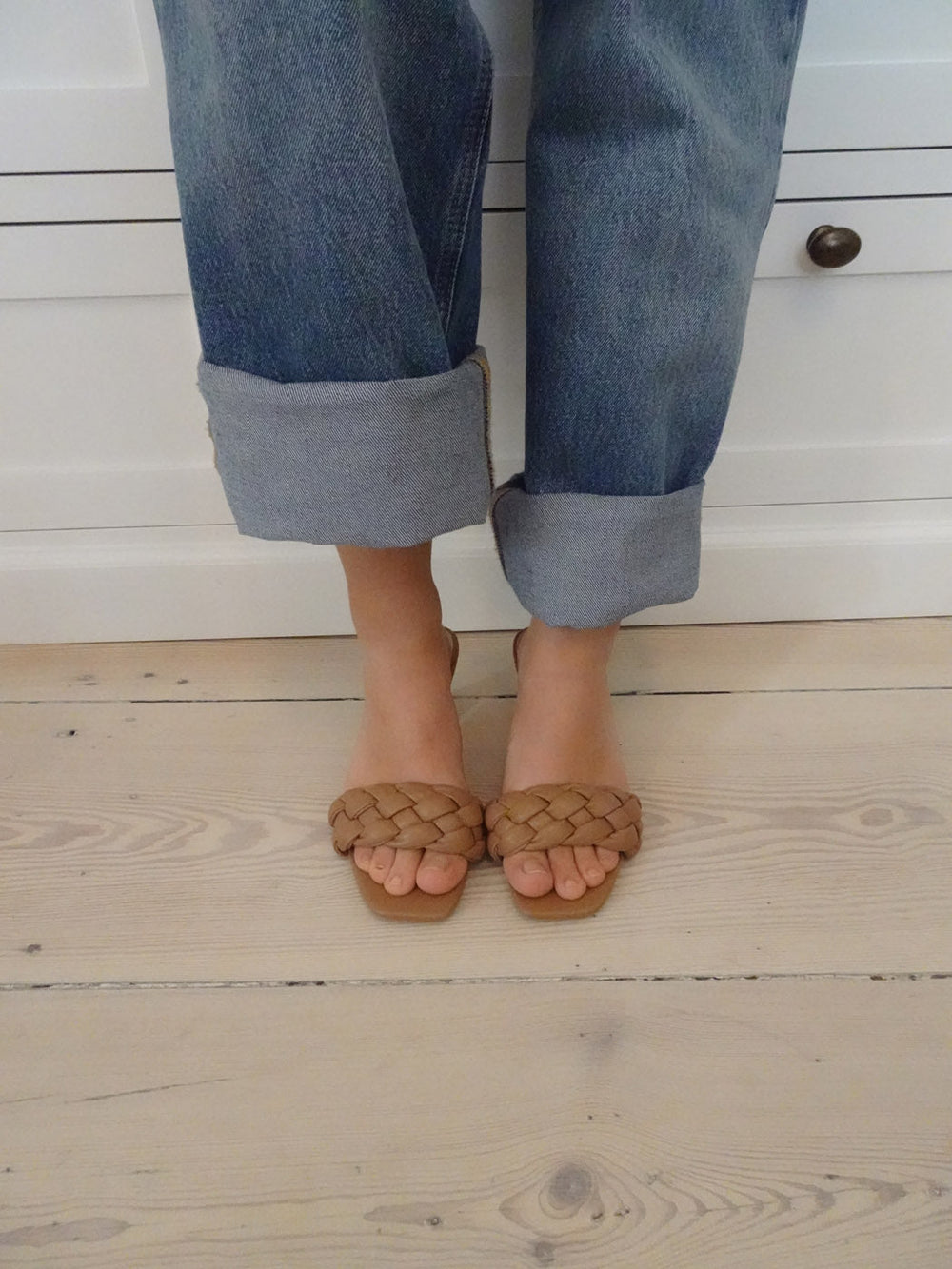 Yasmin woven mules – Beige
