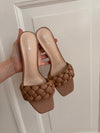 Yasmin woven mules – Beige