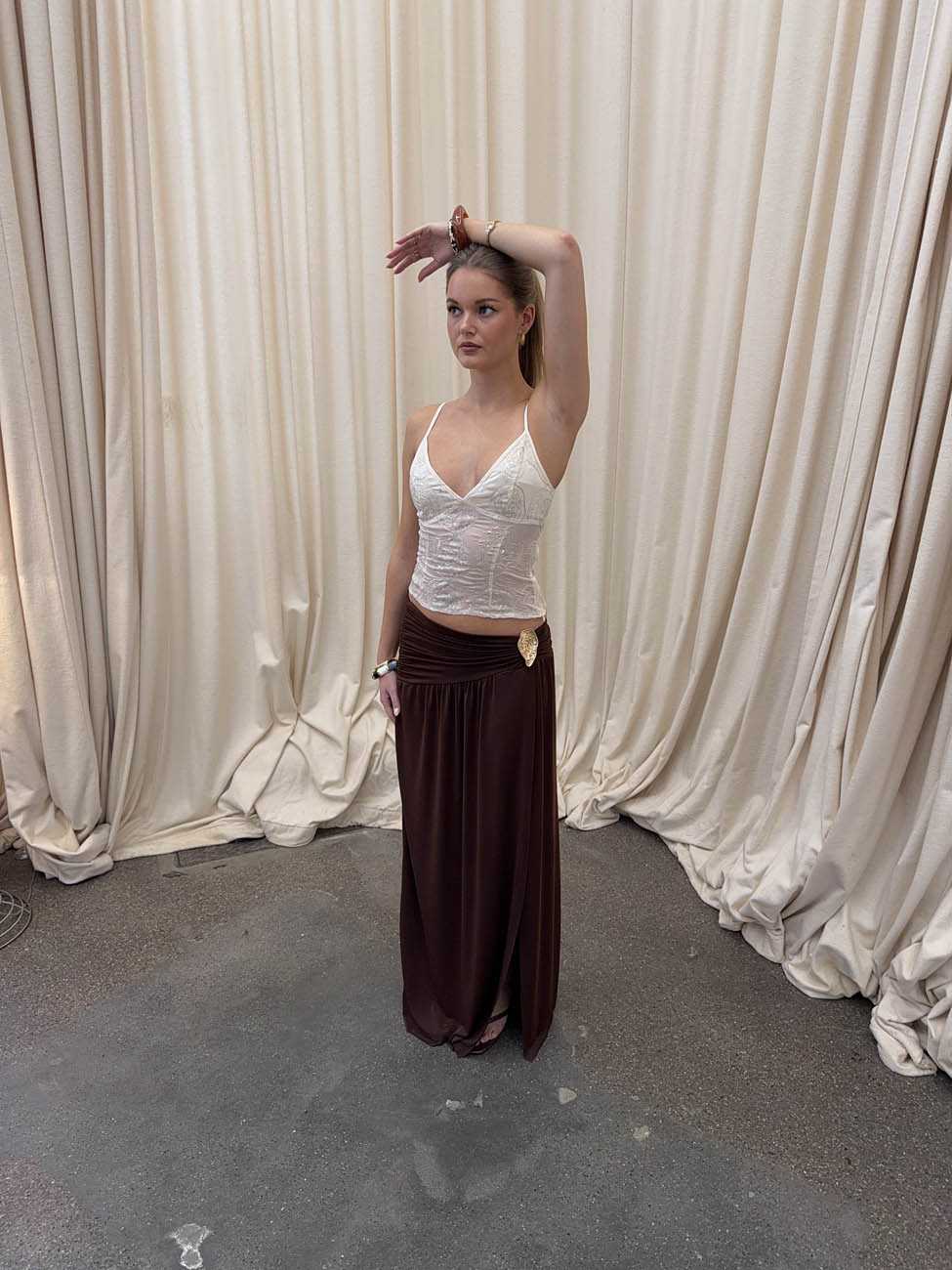 Tionia skirt with gold detail - Brown
