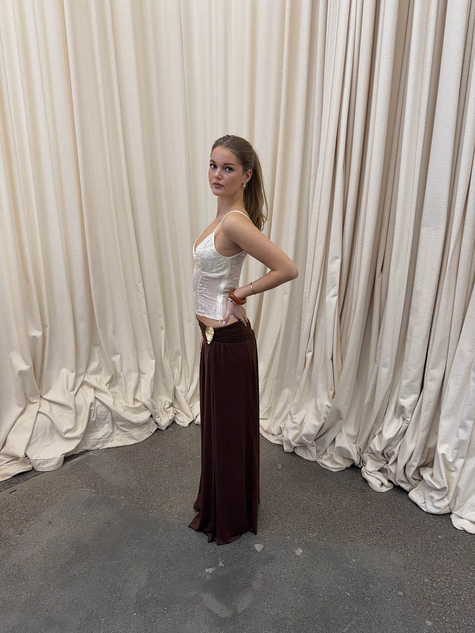Tionia skirt with gold detail - Brown