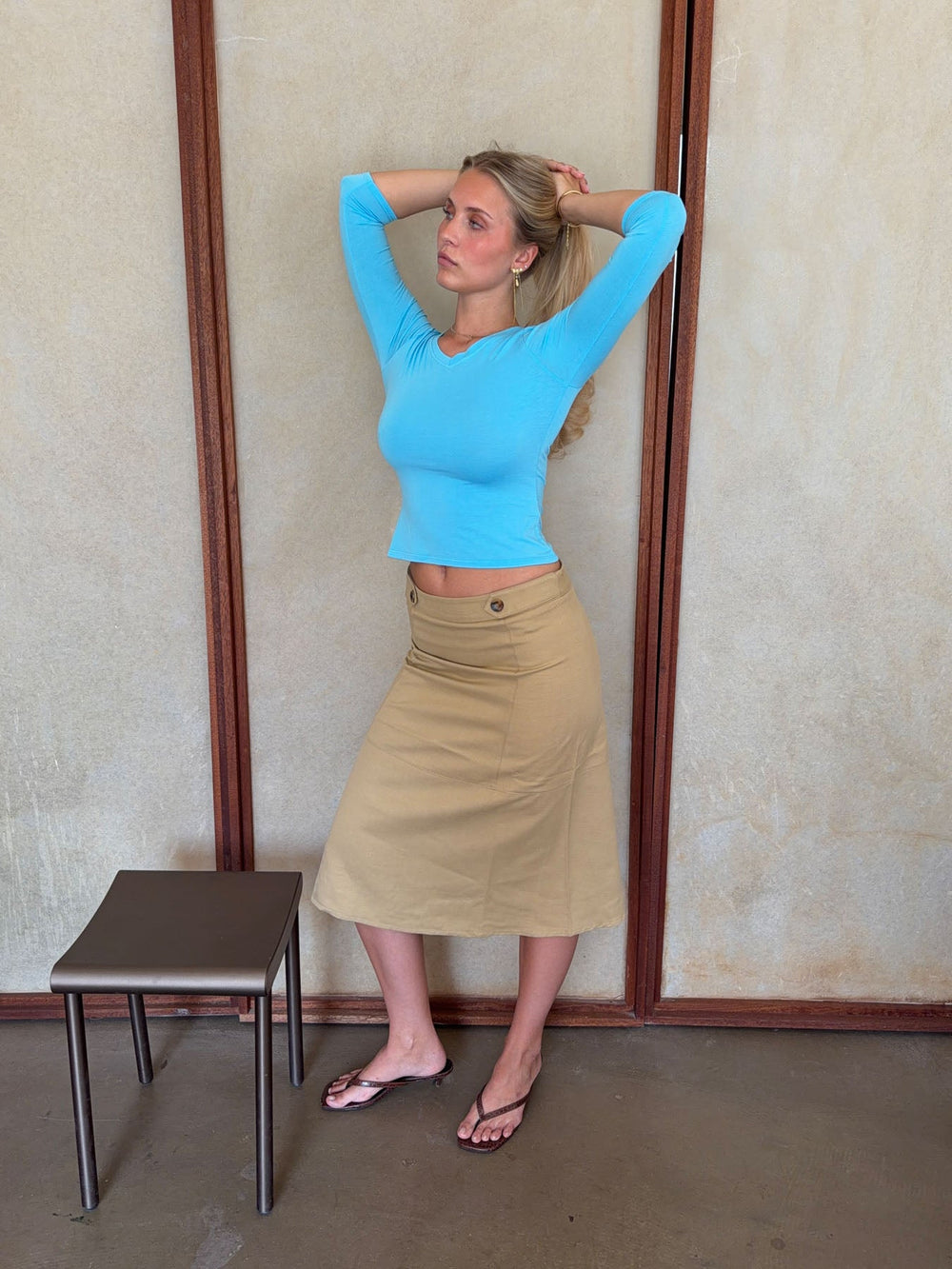 Gulla button-detail skirt – Beige