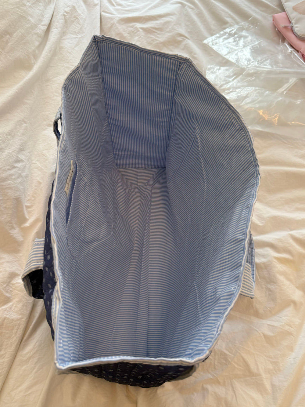 Honey tote with dots – Blue/white