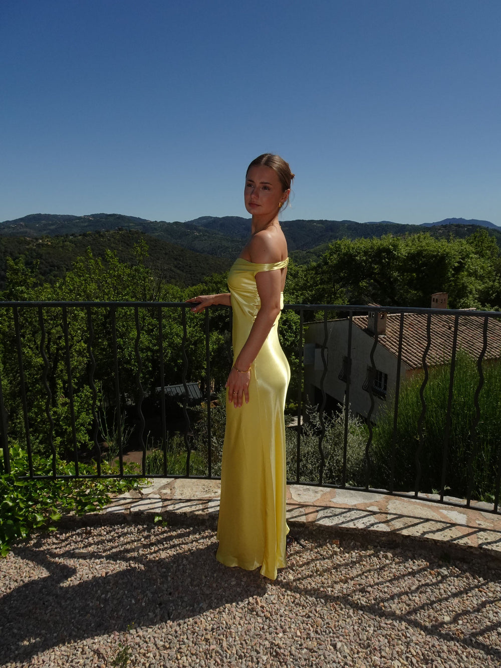 Andie off shoulder satin dress - Yellow