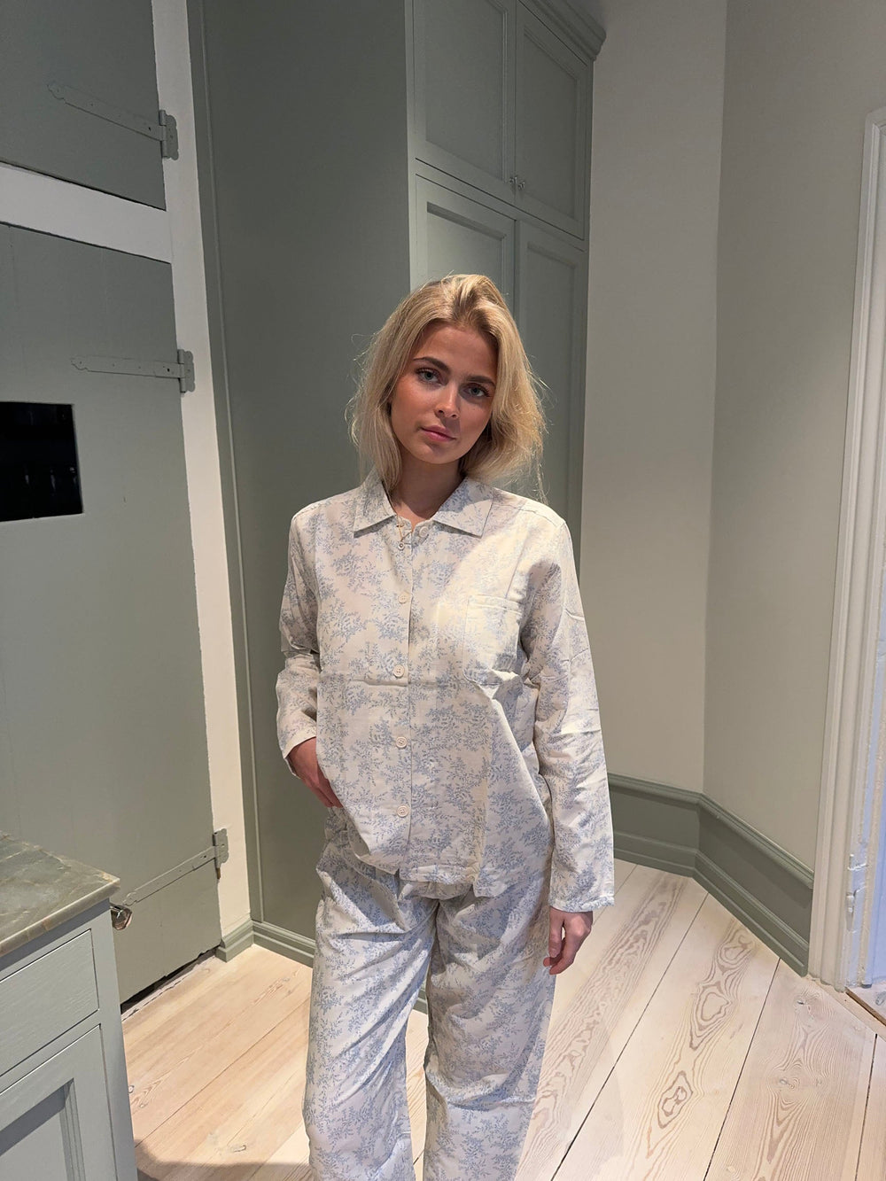Esme pyjamas set - Off White/Blue