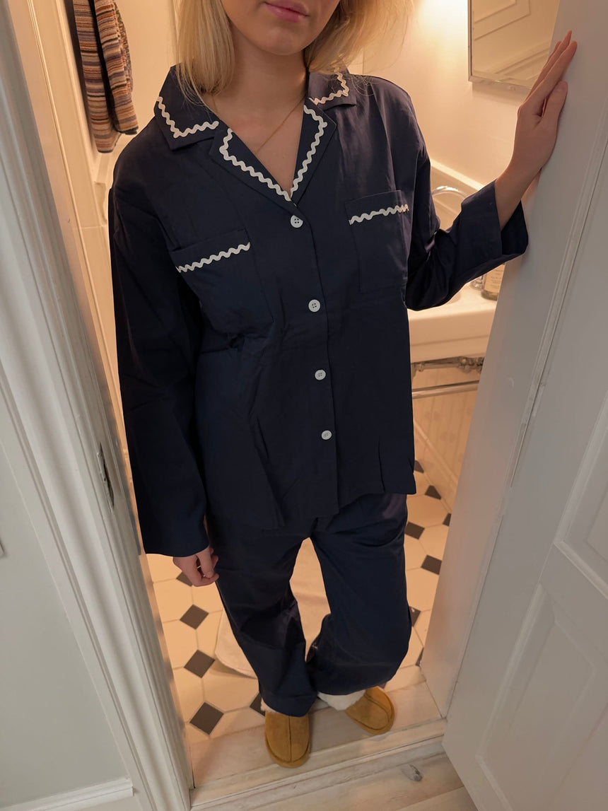 Pinja pyjamas set - Navy/White