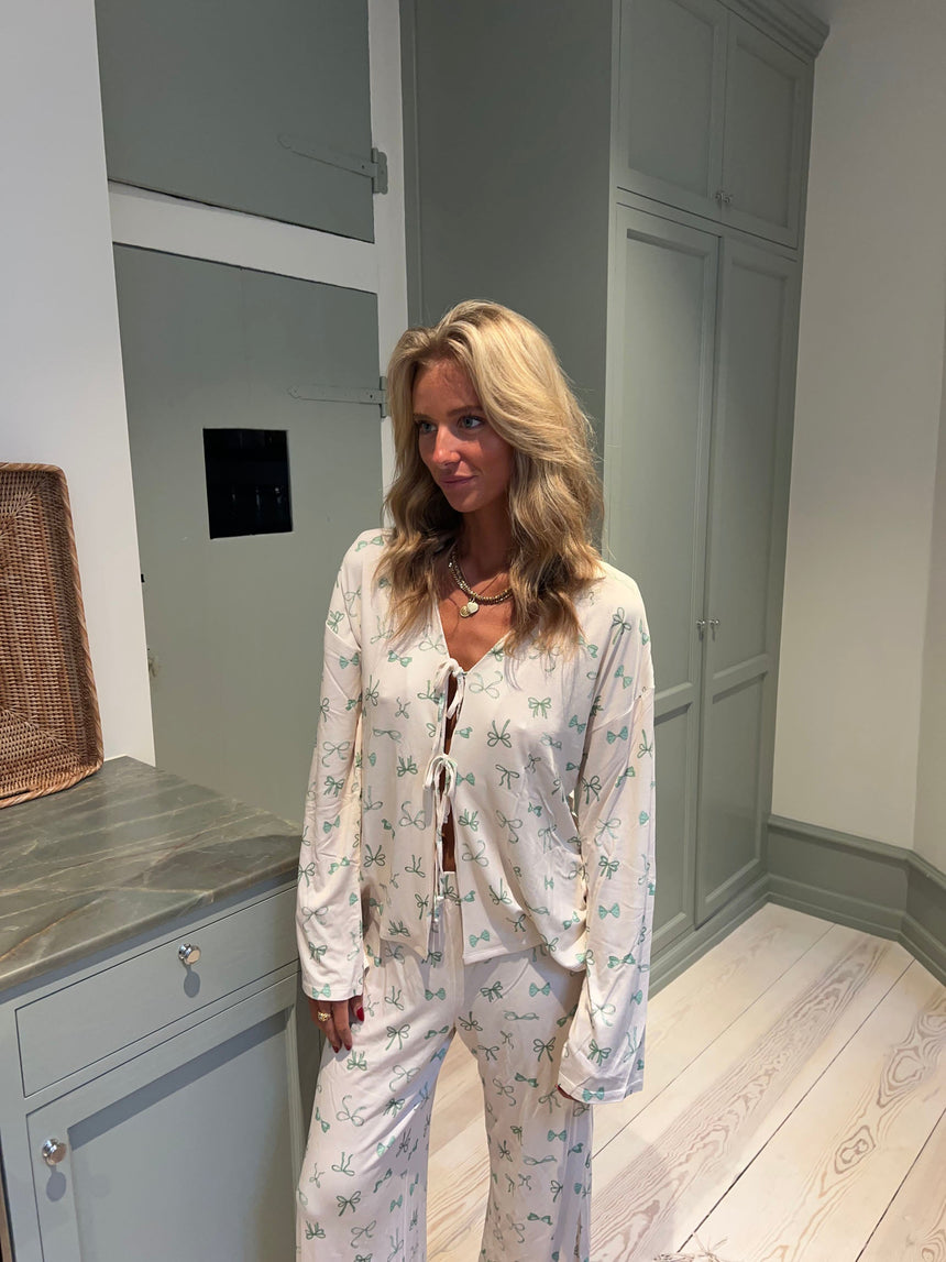 Linnea pyjamas blouse with bows - Off white