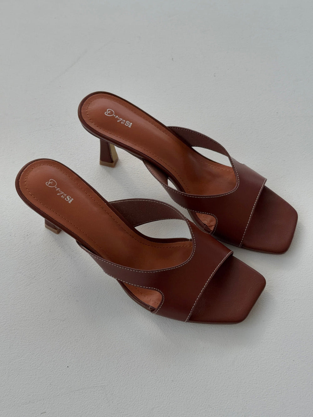 Bridget sandals with heal - Brown