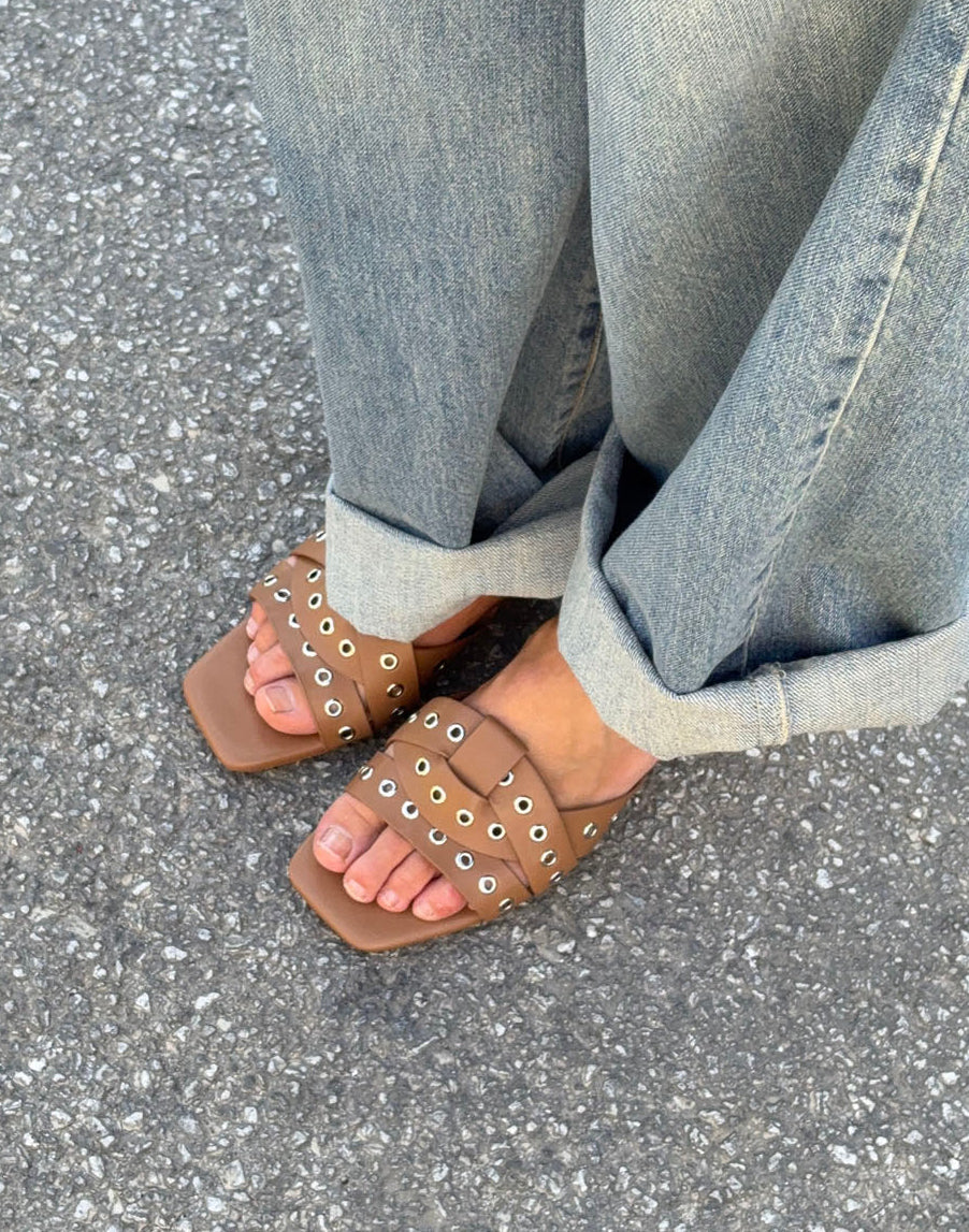 Milina – Brown