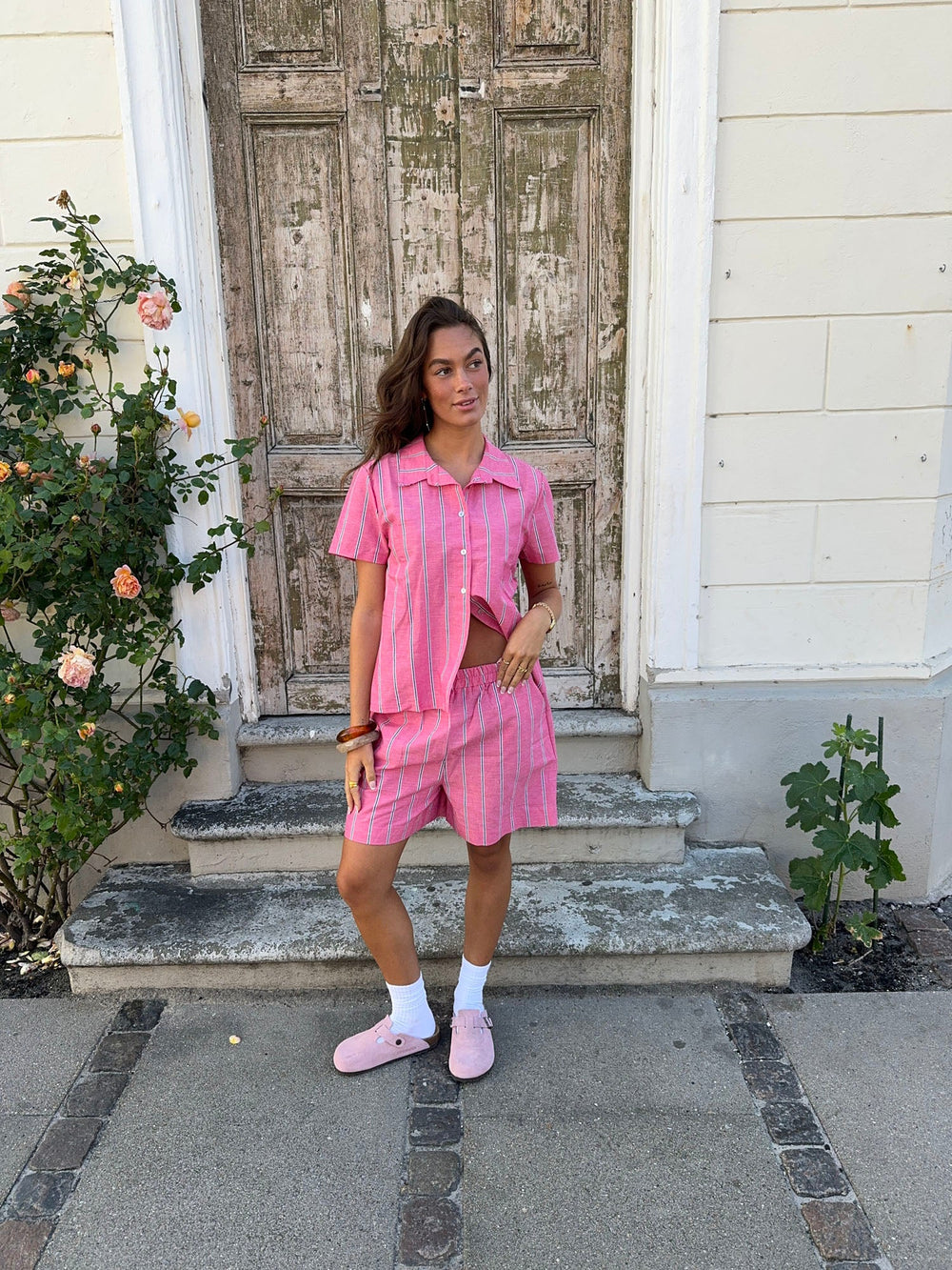 Lula shorts with stripes – Pink/white/black