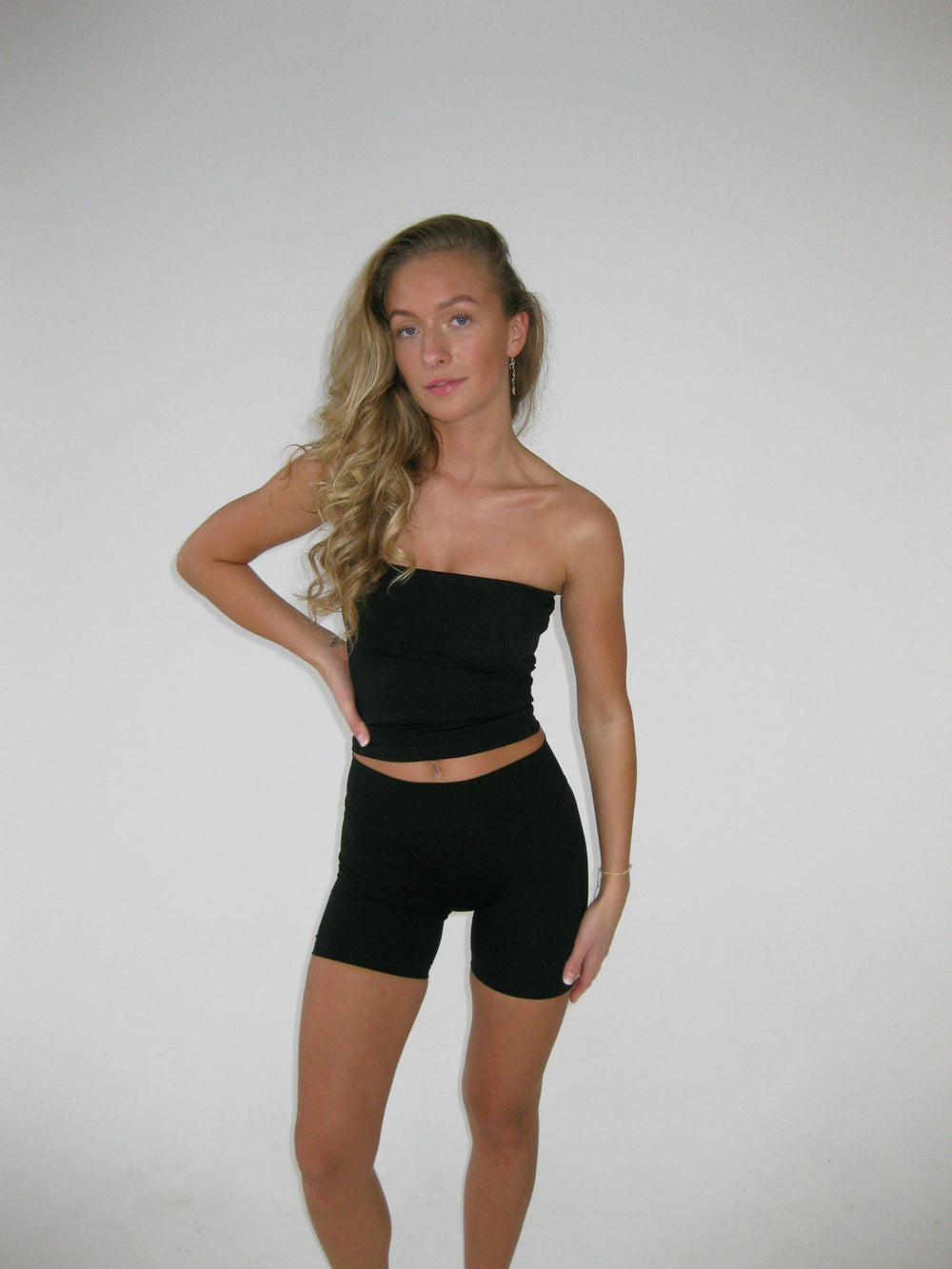 Essential shorts - Jet Black