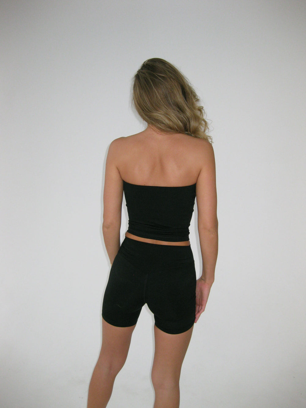 Essential shorts - Jet Black