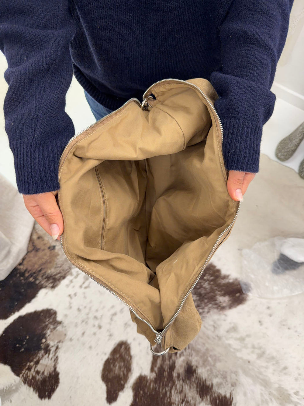 Kyle shoulder bag in suede leather - Brown