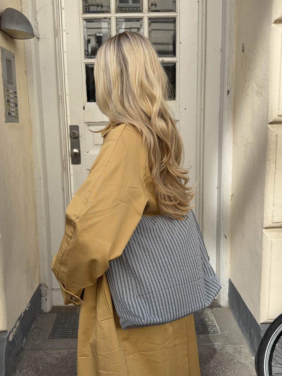 Samuel shoulder bag with checkers - Light grey