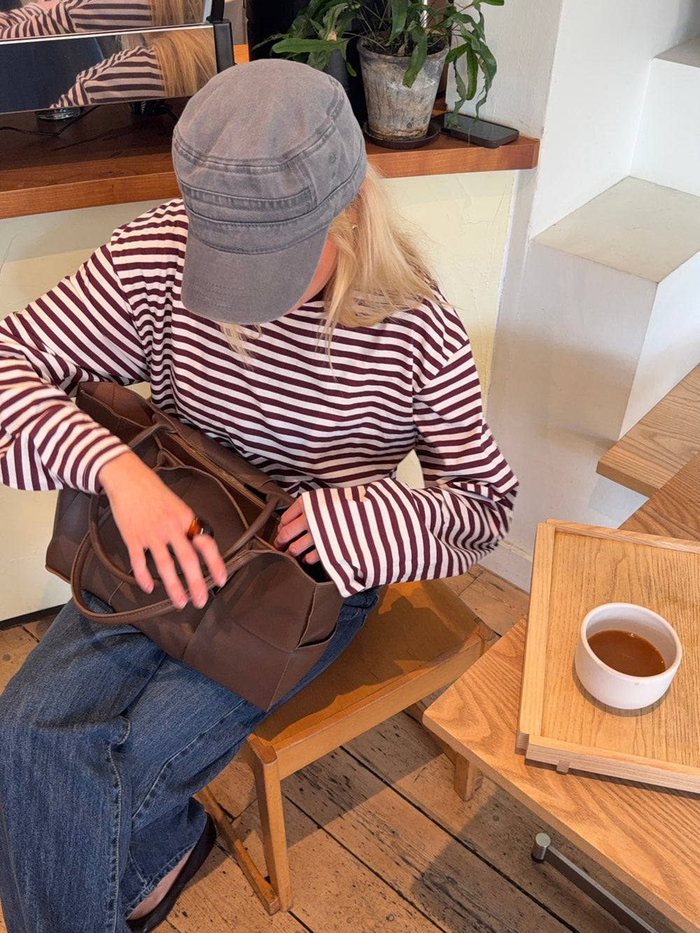 Kaia shoulder bag - Brown