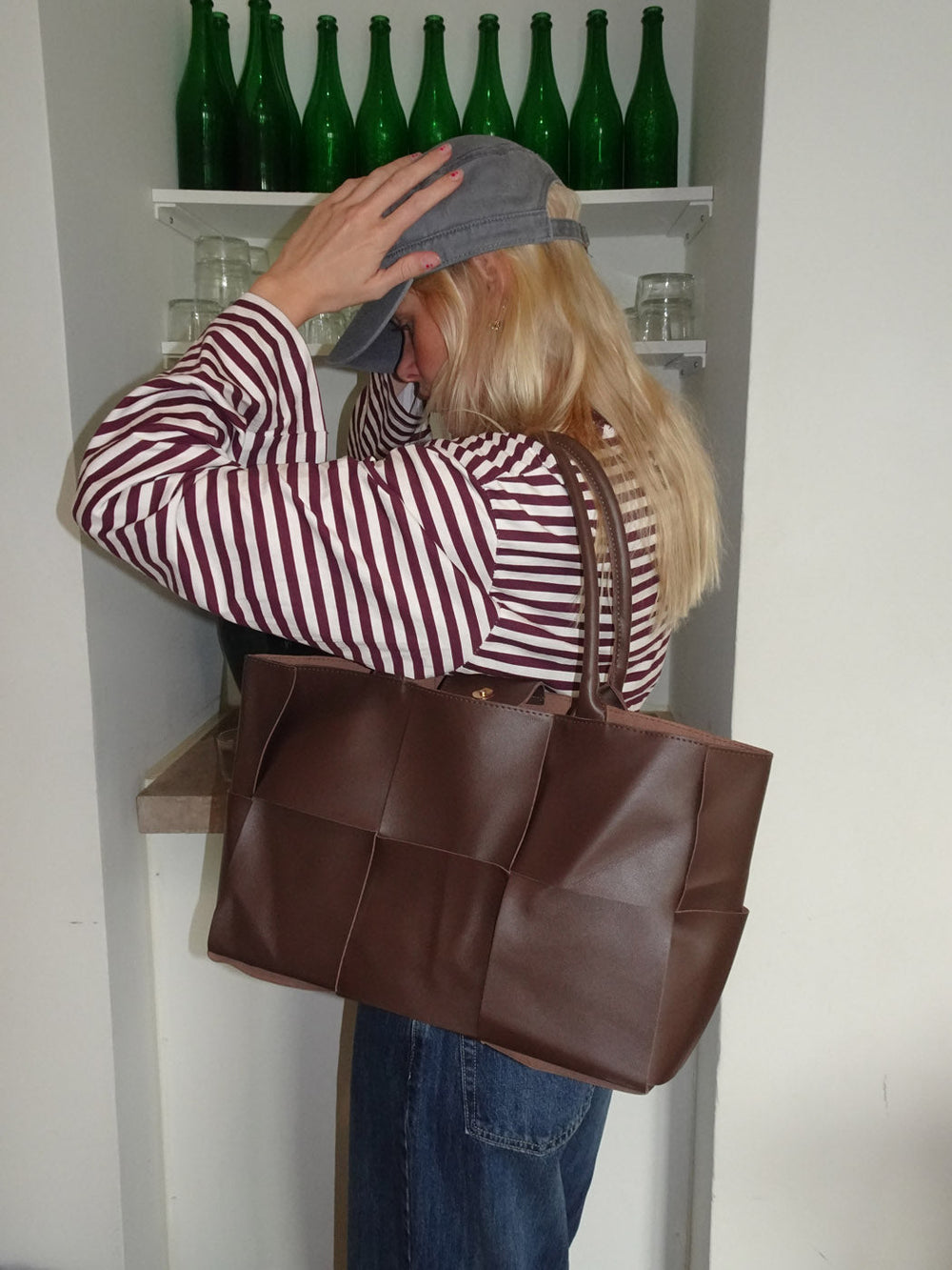 Kaia shoulder bag - Brown
