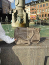 Vilo shoulder bag with buckle - Brown