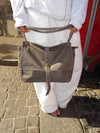 Vilo shoulder bag with buckle - Brown