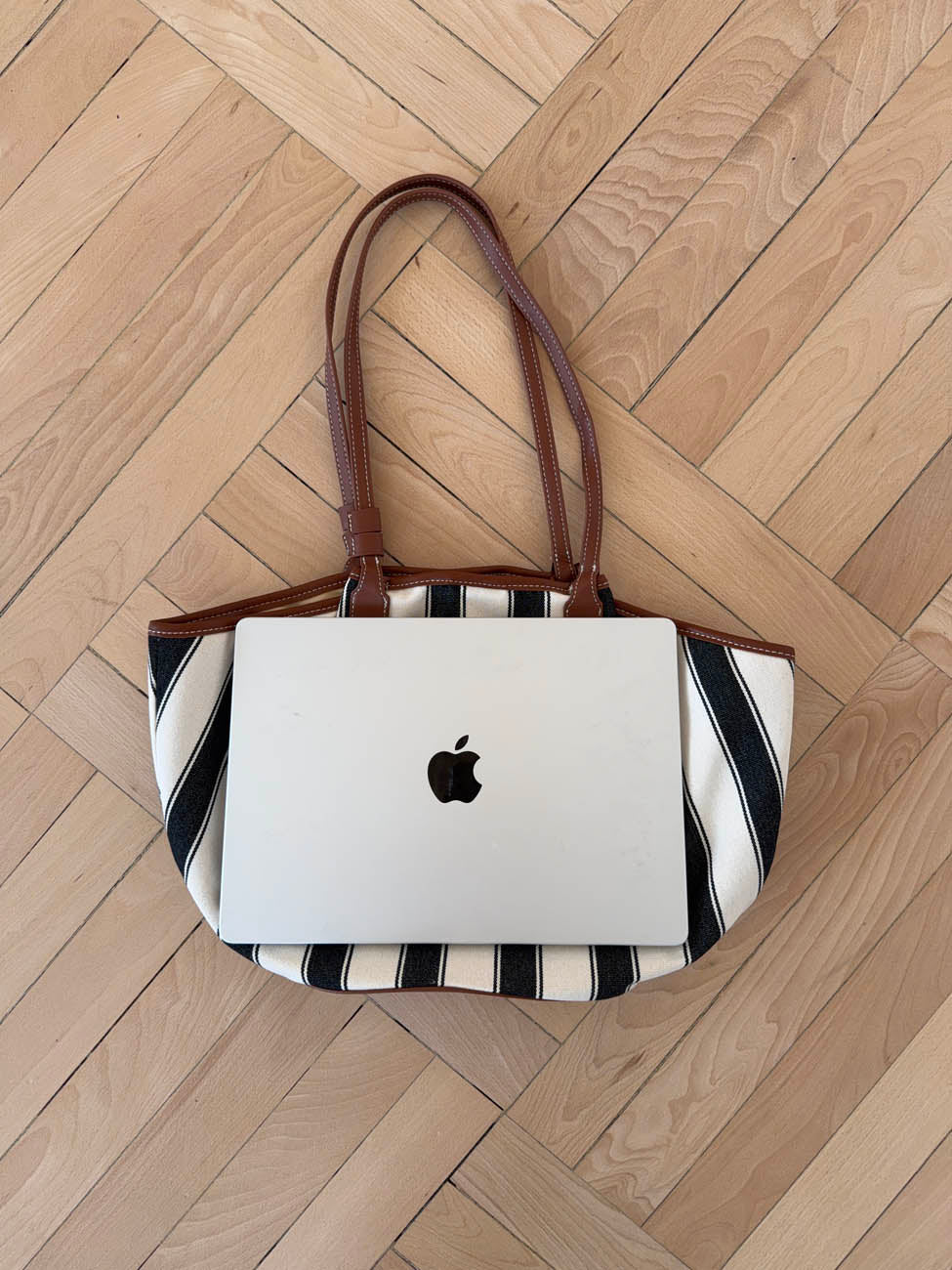 Enna shoulder bag with stripes - White/navy
