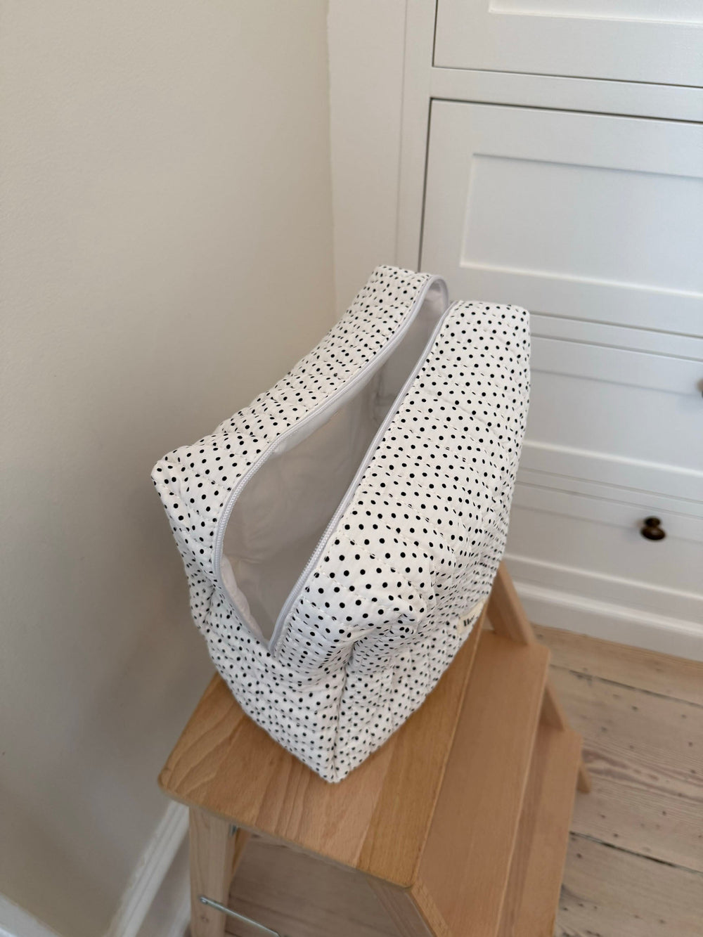 Honey tote with dots – Blue/white