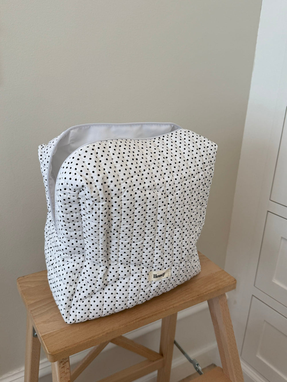 Honey tote with dots – Blue/white