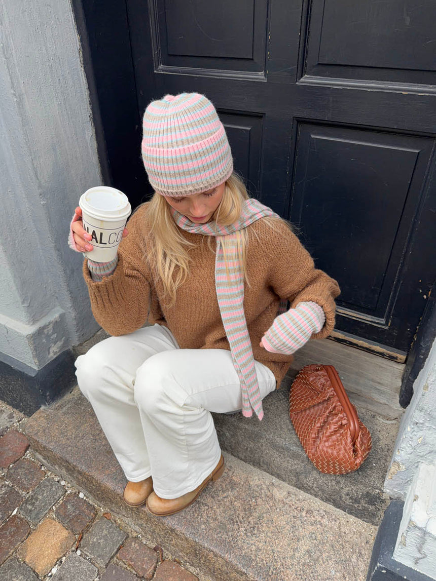 Haze beanie with stripes – Pink/beige/blue