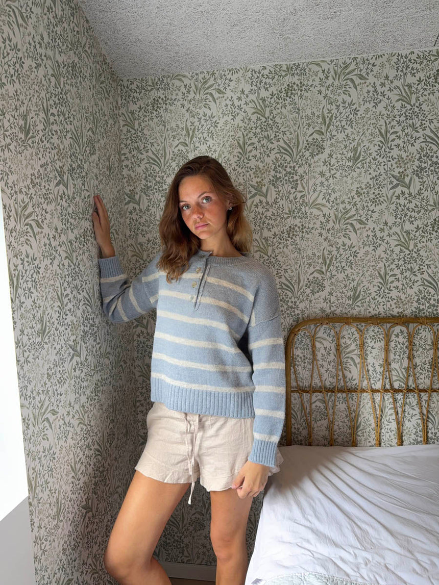 Evelisse knit with buttons - Light blue/white