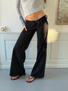 Vinna suit trousers with metal ring – Black