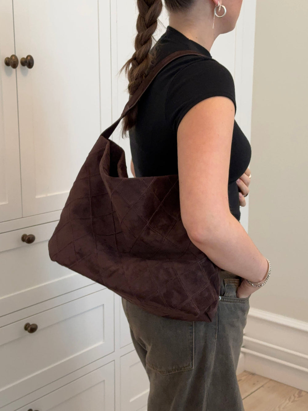Mecca suede shoulder bag - Dark brown
